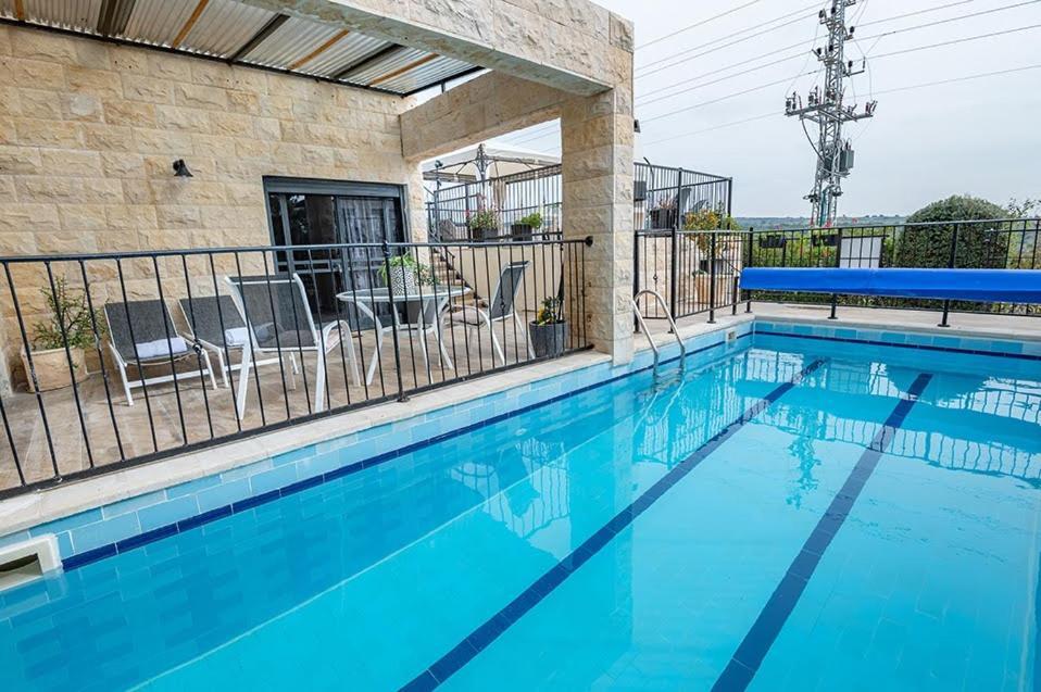 Hotel באטצי Manot Exteriér fotografie